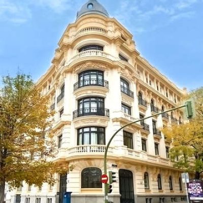 hotel-sardinero-en-Madrid-instalamostarima.es-instalacion-de-suelos-laminados-y-de-madera-maciza